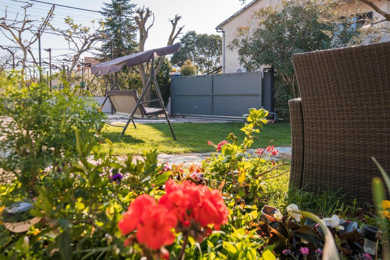 Wine Garden Holiday Home プーラ エクステリア 写真